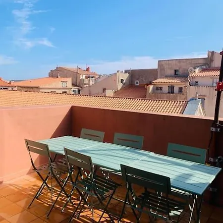 Duplex Pour 2 A 6 Personnes Avec Terrasse En Plein Coeur De La Citadelle De Bonifacio Apartment Bonifacio  Exterior photo
