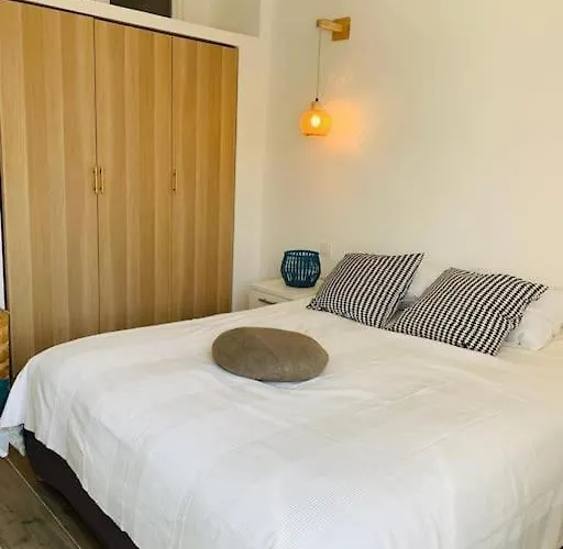 Duplex Pour 2 A 6 Personnes Avec Terrasse En Plein Coeur De La Citadelle De Bonifacio
