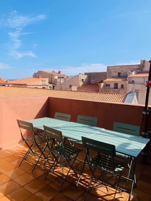 Duplex Pour 2 A 6 Personnes Avec Terrasse En Plein Coeur De La Citadelle De Bonifacio *